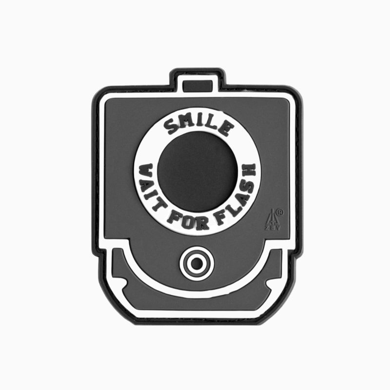 Smile and Wait – Moral patch PVC velcro | Jacket To Go