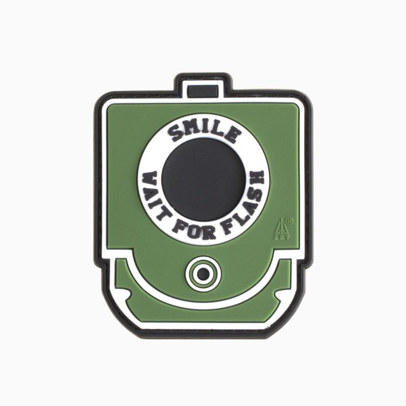 Smile and Wait – Moral patch PVC velcro | Jacket To Go