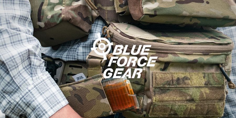 Système de marquage Marco BFG dans la poche Ten-Speed monté sur porte-plaques.