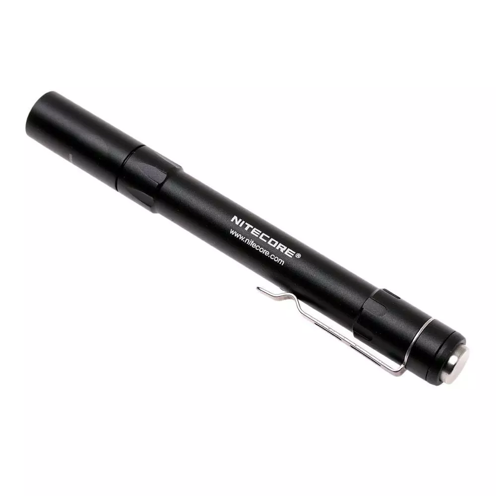 Lampe de poche stylo médicale Nitecore MT06MD - 180Lumens destinée